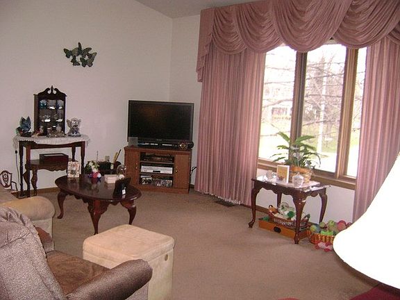2nd image of 9345 Drummond Dr #4