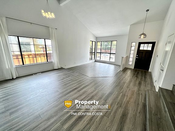 5th image of 2229 Lake Oaks Ct
