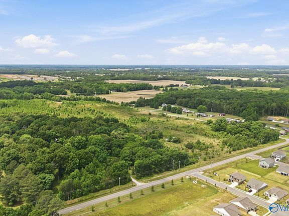 5th image of 18285 Wells Rd