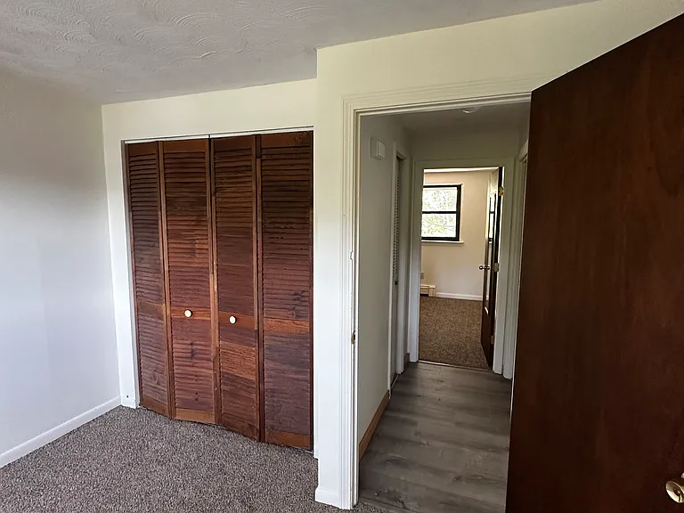 2 Town House Ln #12 — Photo 6