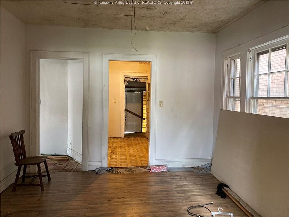 2nd image of 2335 Adams Ave