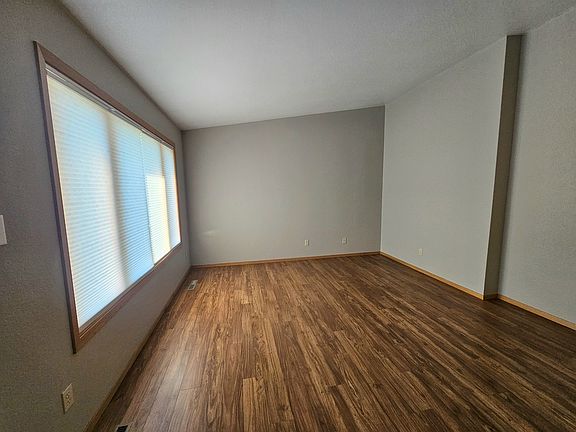 5th image of 604 Tanager Ct