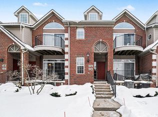 228 W Oakbrook Dr, Ann Arbor, MI