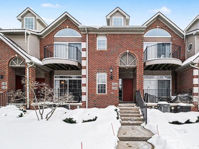 228 W Oakbrook Dr, Ann Arbor, MI, 48103