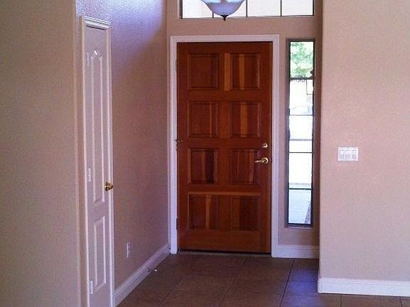 3rd image of 463 W Silver Creek Ct