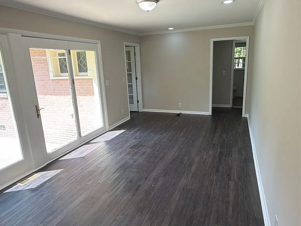 2222 Riley Rd