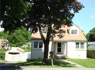 227 Spruce St, New Windsor, NY 12553