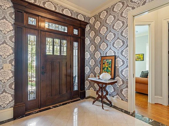 5th image of 3916 Laurel Manor Ct
