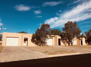 2906 Alhambra Dr, Roswell, NM 88201