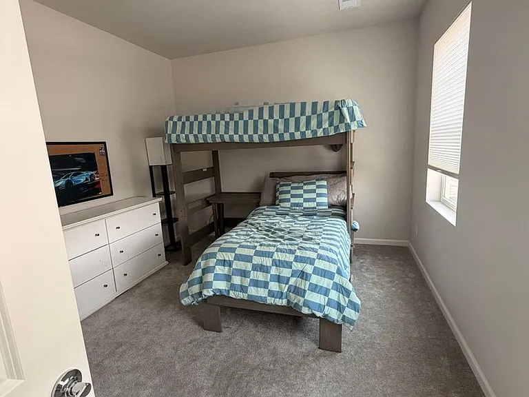 17247 Parkside Dr N — Photo 17