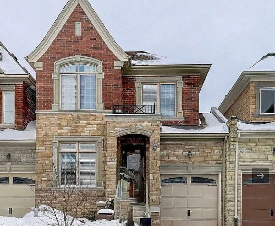 63 Alex Campbell Cres