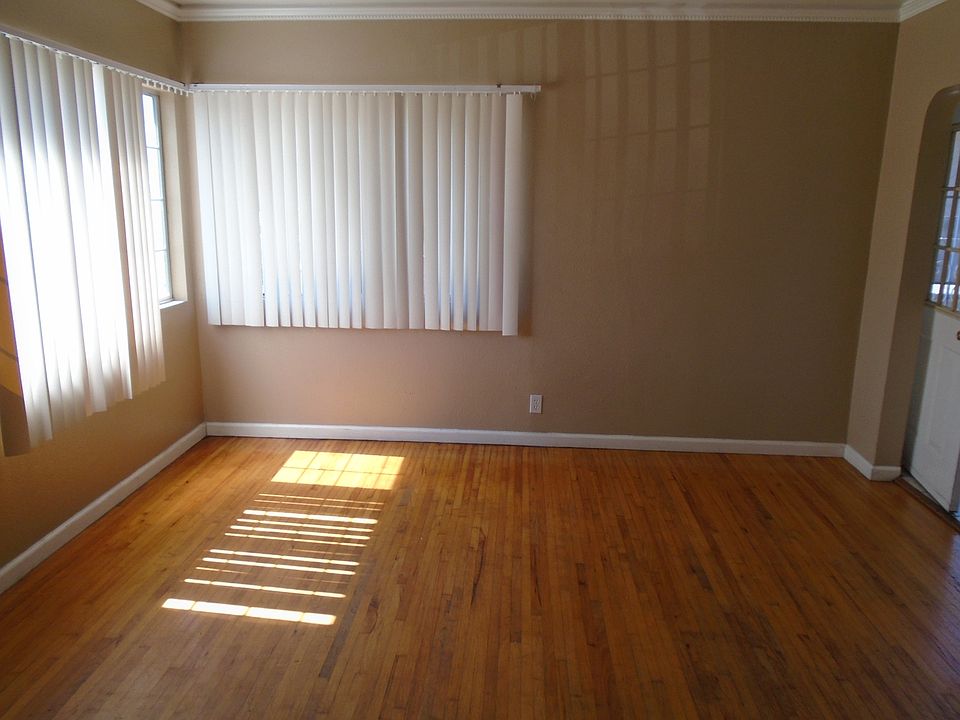 2nd image of 4215 Gaviota Ave