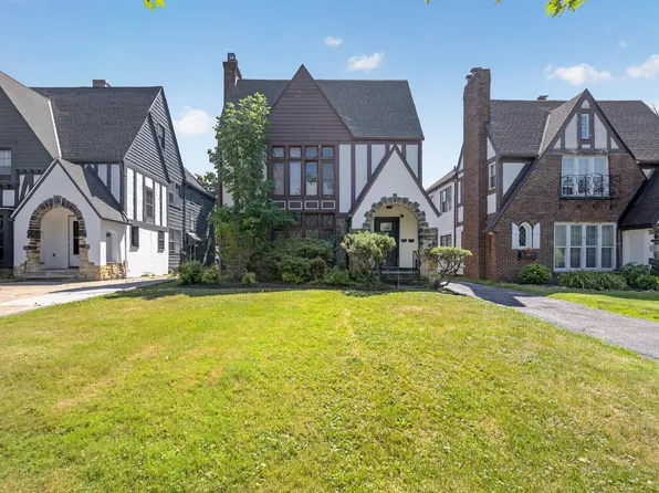 3561 Lynnfield Rd #1, Beachwood, OH 44122