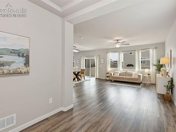 3rd image of 8121 Lookout Ct