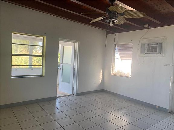 5th image of 40 Beachcomber Ln #2