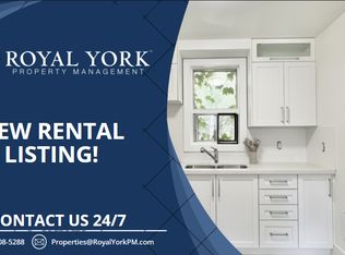 15 Stavebank Rd N #6, Mississauga, ON L5G2T2