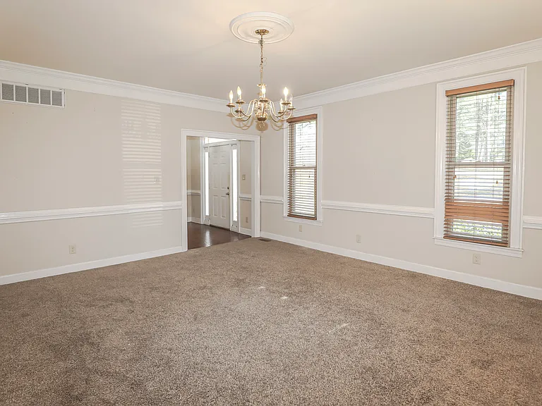 809 Houndslake Dr — Photo 22