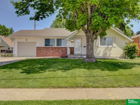 3411 S 48th St, Omaha, NE 68106