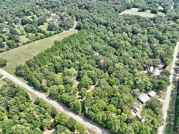 3rd image of 271 W Creek Ln