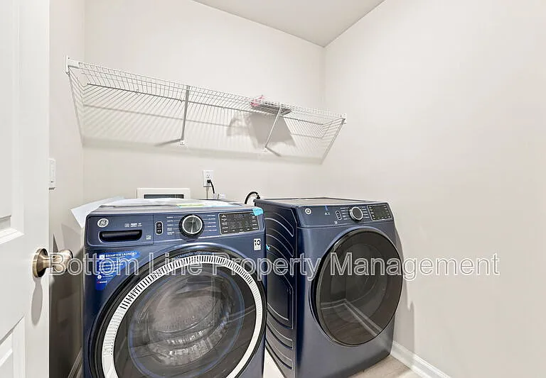 2312 Kasota Ln — Photo 28