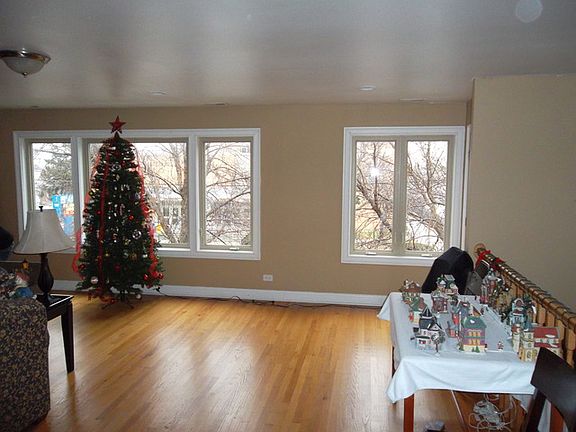 2nd image of 5612 S Narragansett Ave