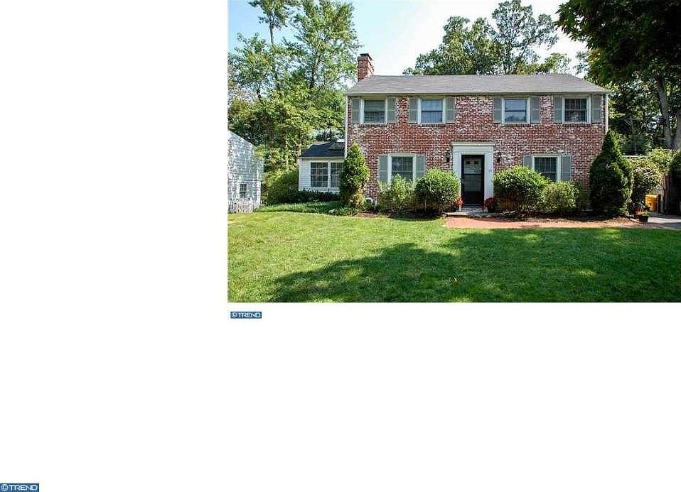 1st image of 13 Dickinson Ln