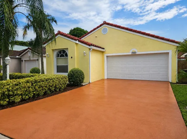 202 Wedgewood Cir, Greenacres, FL 33463