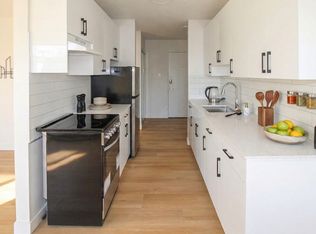 Able Apartments, Edmonton, AB T5H 1M5