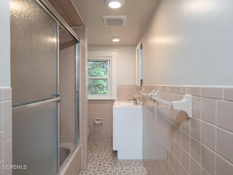 35 W Westside Ave — Photo 21