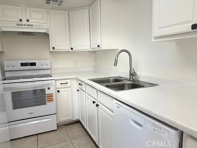 51080 Eisenhower Dr #23 — Photo 13