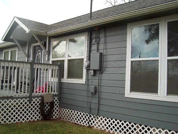 2nd image of 1420 Avenue L