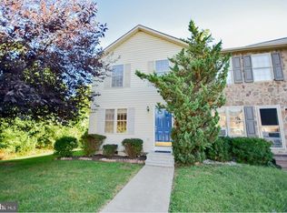 28 Jonathan Ct, Inwood, WV 25428