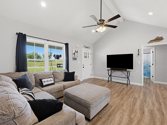 5th image of 115 Gracelynn Cir