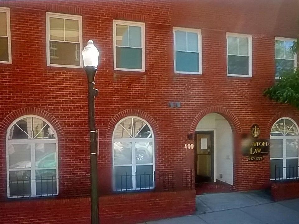 1st image of 400 Main St