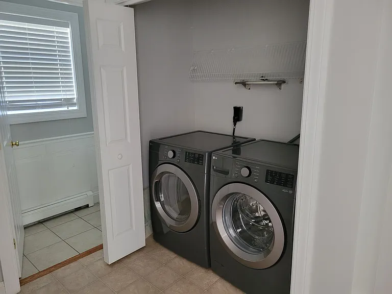 67 Garrison Ave — Photo 8