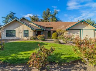 3172 Fairway Ave, Kingsburg, CA 93631