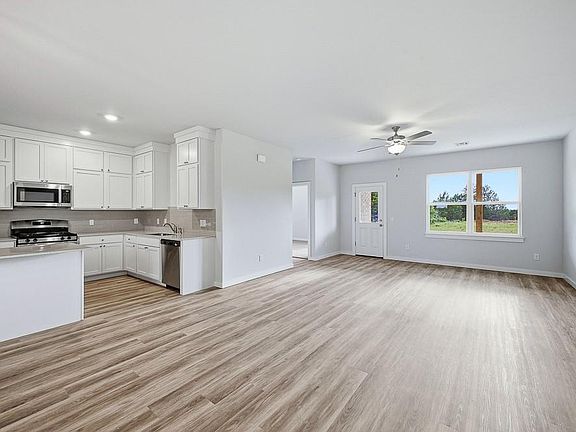 3rd image of 11473 Ward Rd