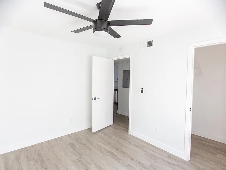 2026 S Hammond Dr — Photo 9
