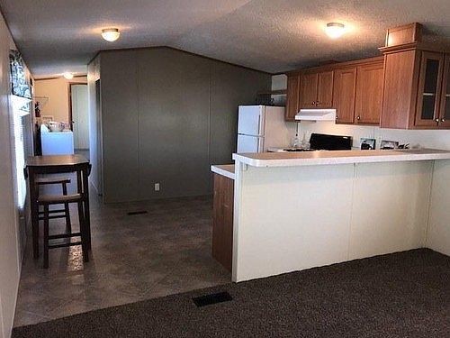2nd image of 47 Pin Oak Dr