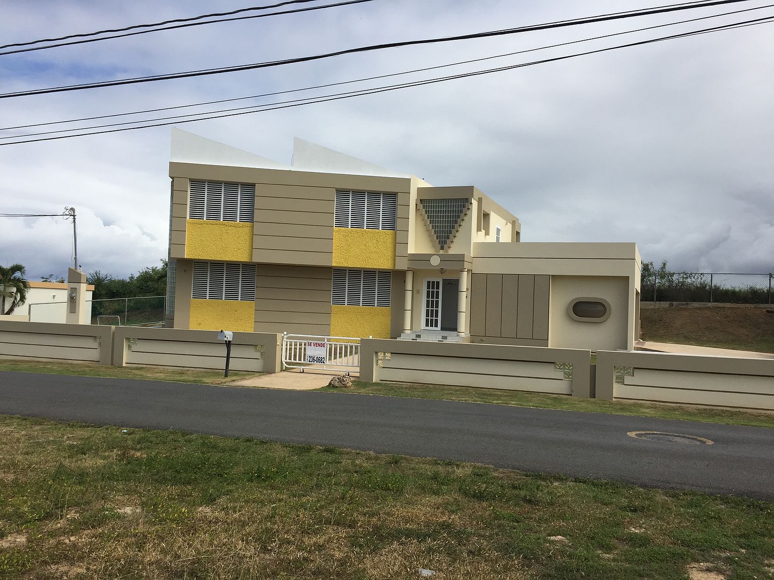 Capillo Rd 879 Calle Jardin Barrio Carrizales #879, Hatillo, PR 00659 | Zillow