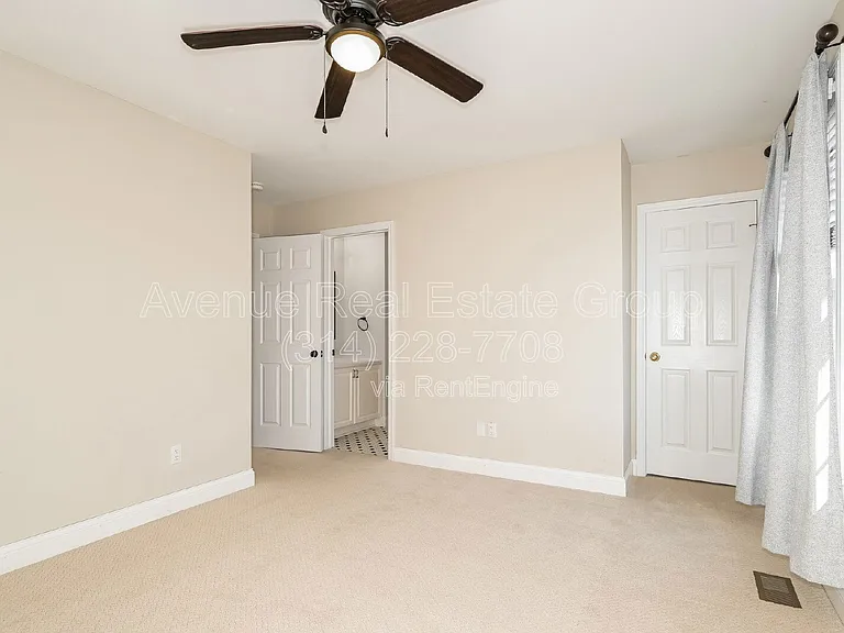 17711 Westhampton Woods Dr — Photo 24