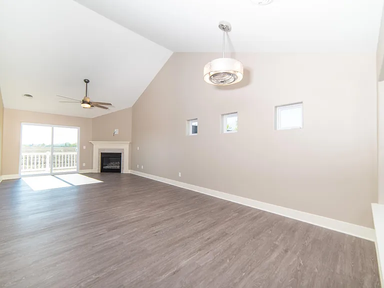 2930 Shanes Way — Photo 3