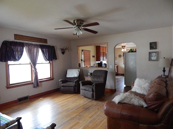 5th image of 209 W Jackson St