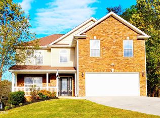 8126 Cambridge Gables Ln, Knoxville, TN 37938