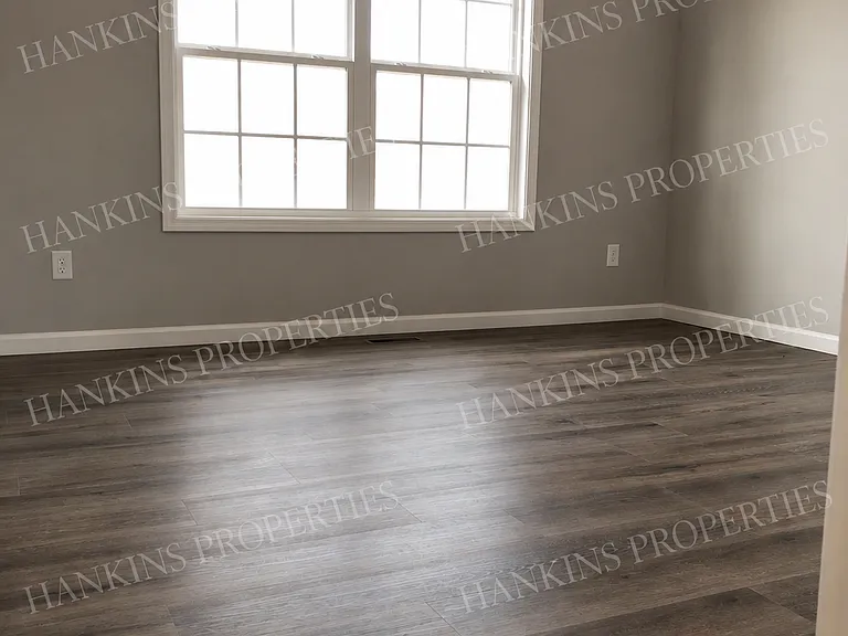 47 Hickory Hill Ln — Photo 4