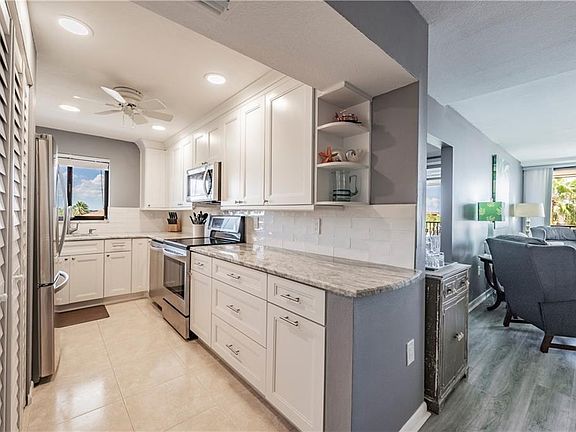 5th image of 2700 Bayshore Blvd APT 9406