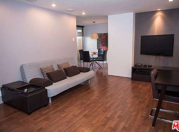 2nd image of 525 N Sycamore Ave APT 313