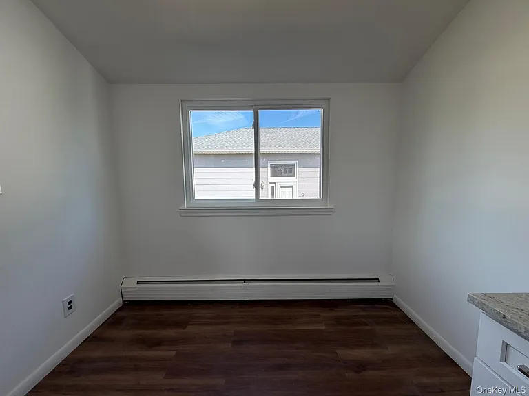 65 Florida Ave — Photo 9