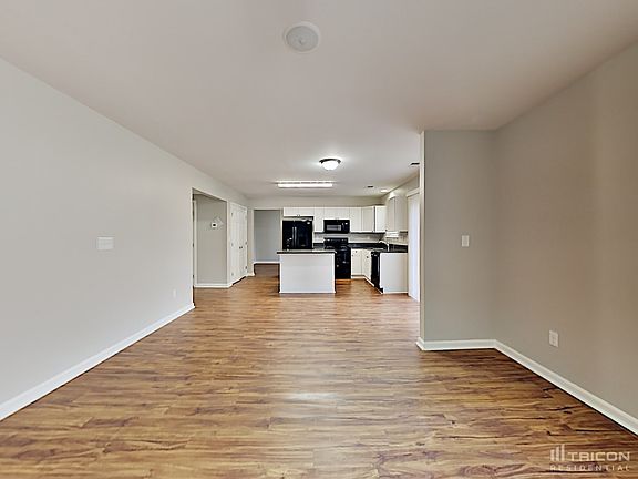 4th image of 113 Foxwood Pl