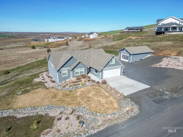 1021 Skyview Loop, Moscow, ID 83843